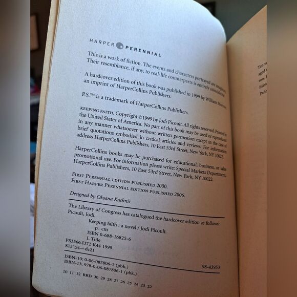 Jodi Picoult book, "Keeping Faith" book novel, 422 pages, Paperback Harper - Picture 4 of 4